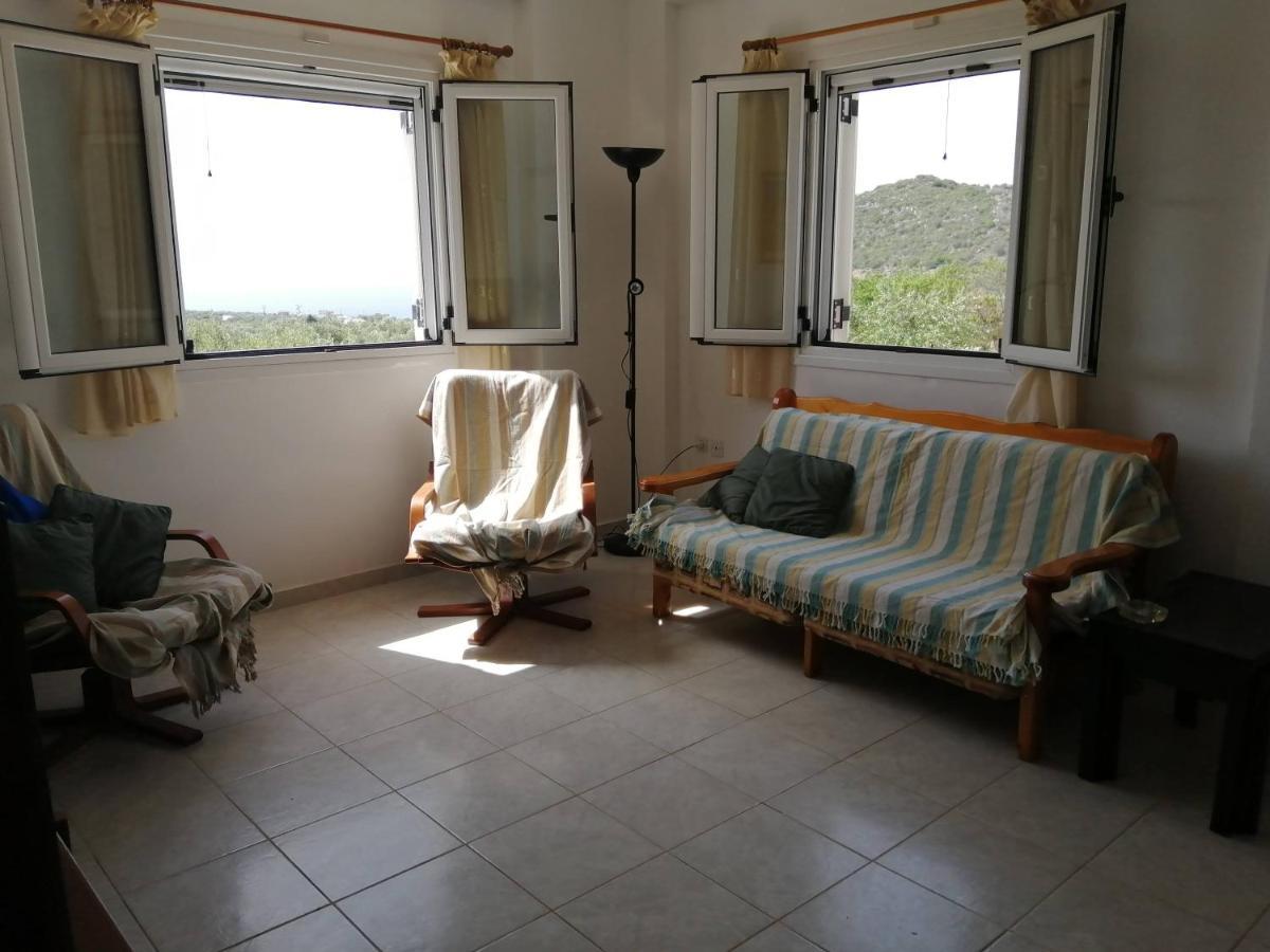 Appartement In Olive Groove House Peloponnesos Western Mani Kalianeika Exterior photo